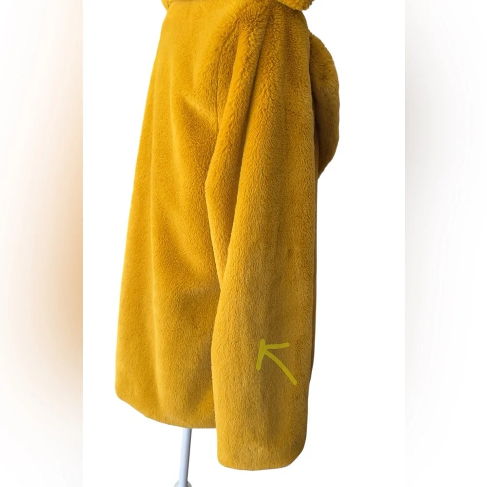 LUII "Jackie" Faux Fur Jacket in Yellow Mustard and Cheetah‎ Lined- Large - Picture 12 of 12